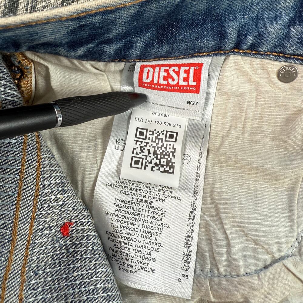 Diesel D-Ark-S5 Women’s Jeans Size 27 – Premium Straight-Leg Denim – NWT $1195 - Picture 10 of 15